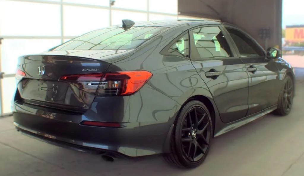 Honda Civic photo 3