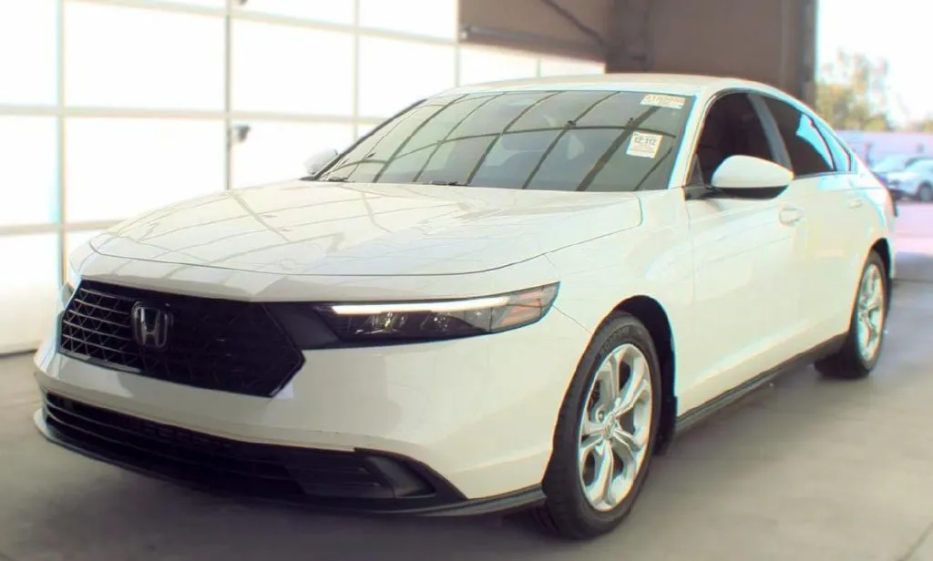White 2024 Honda Accord LX for sale in Columbus, OH