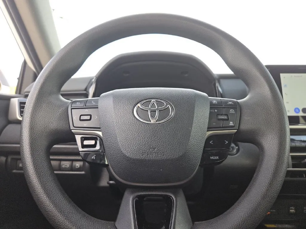 Toyota Camry photo 22