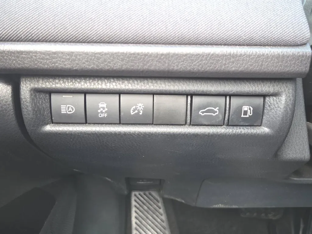 Toyota Camry photo 31