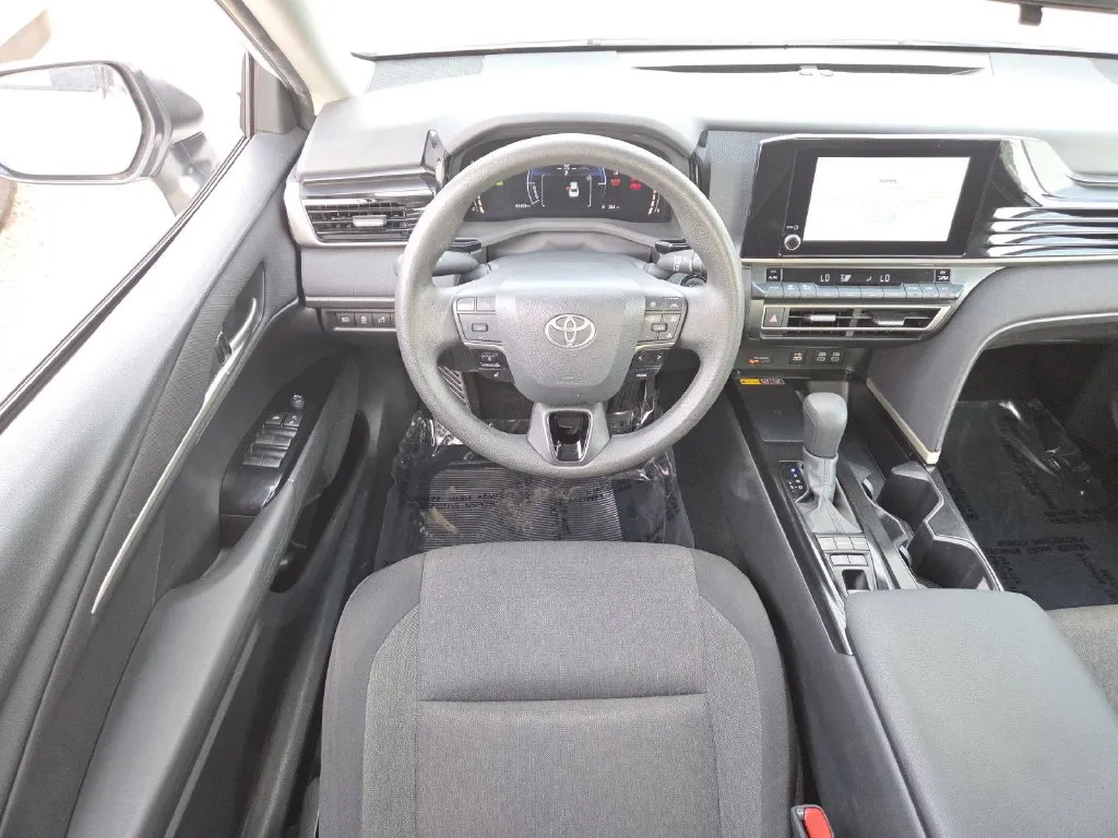 Toyota Camry photo 21
