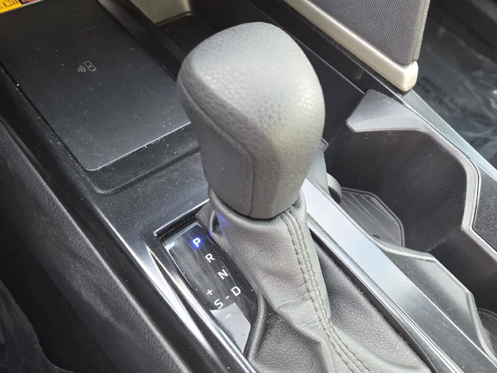 Toyota Camry photo 29