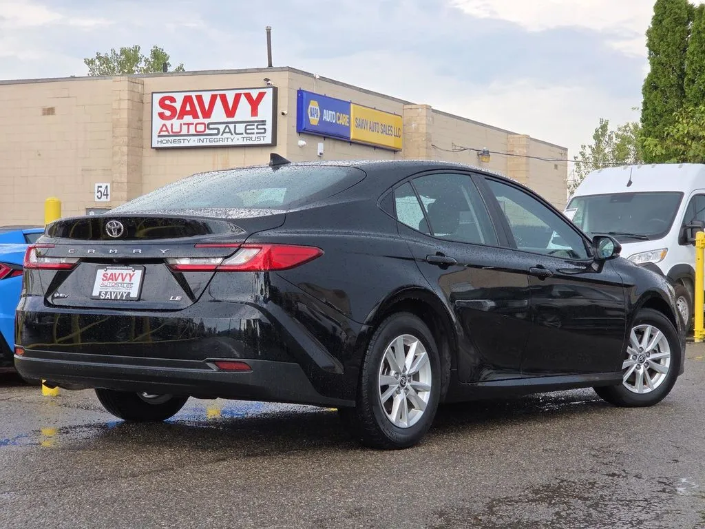 Toyota Camry photo 15