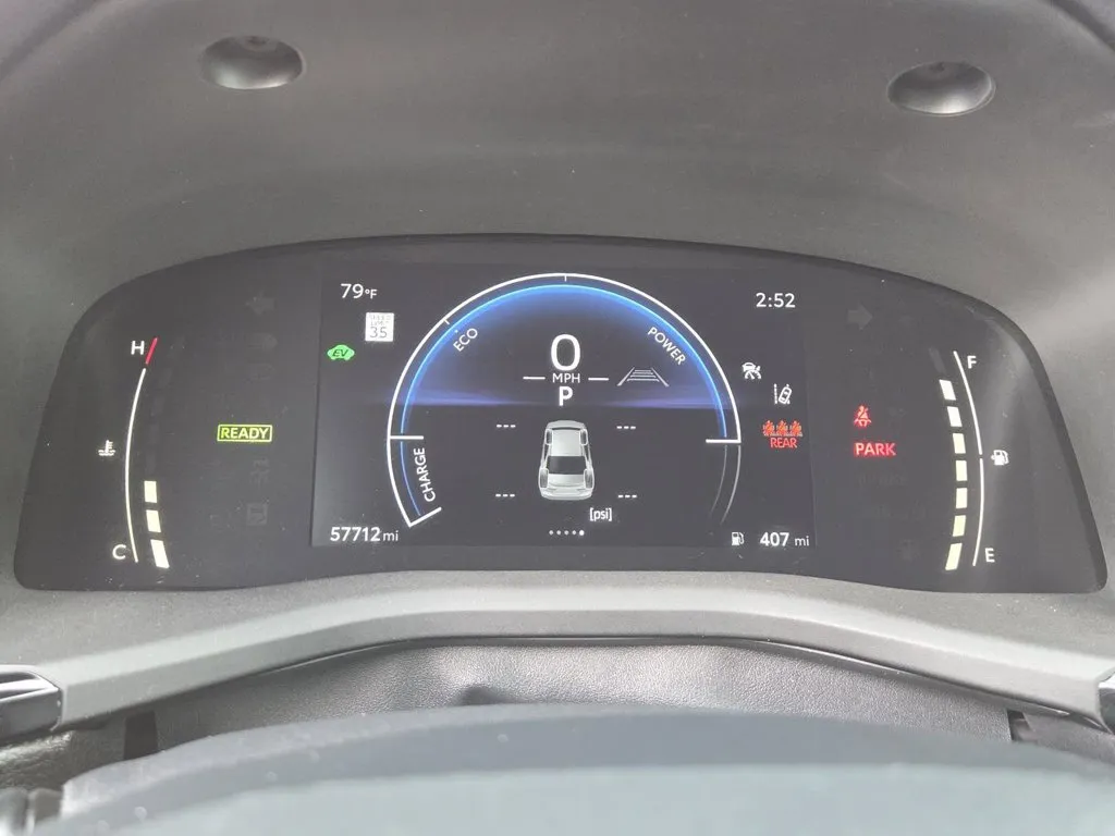 Toyota Camry photo 25