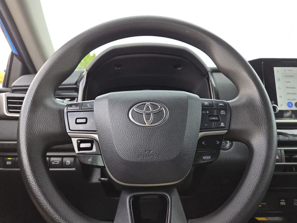Toyota Camry photo 24