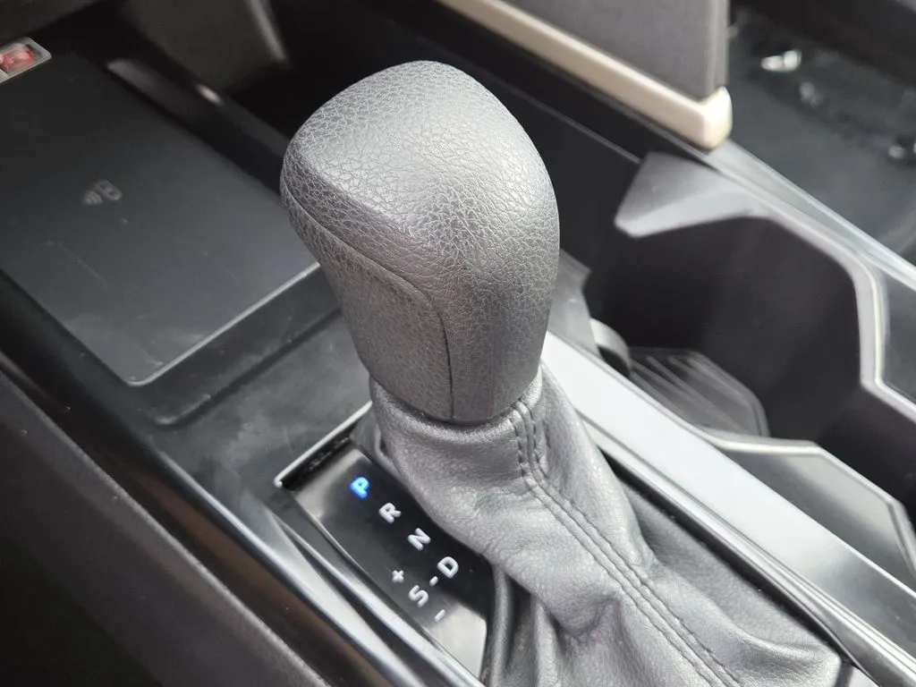 Toyota Camry photo 28