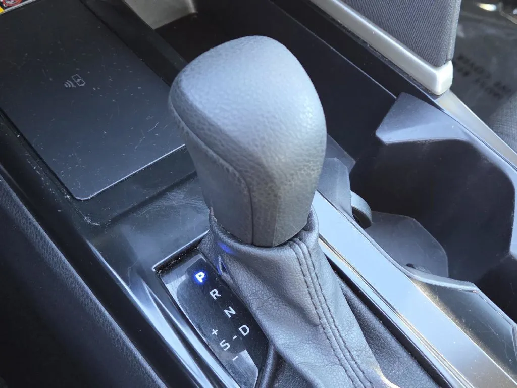 Toyota Camry photo 28