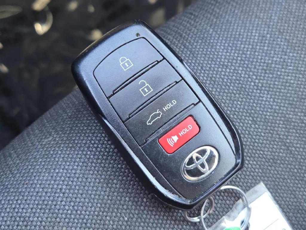 Toyota Camry photo 32