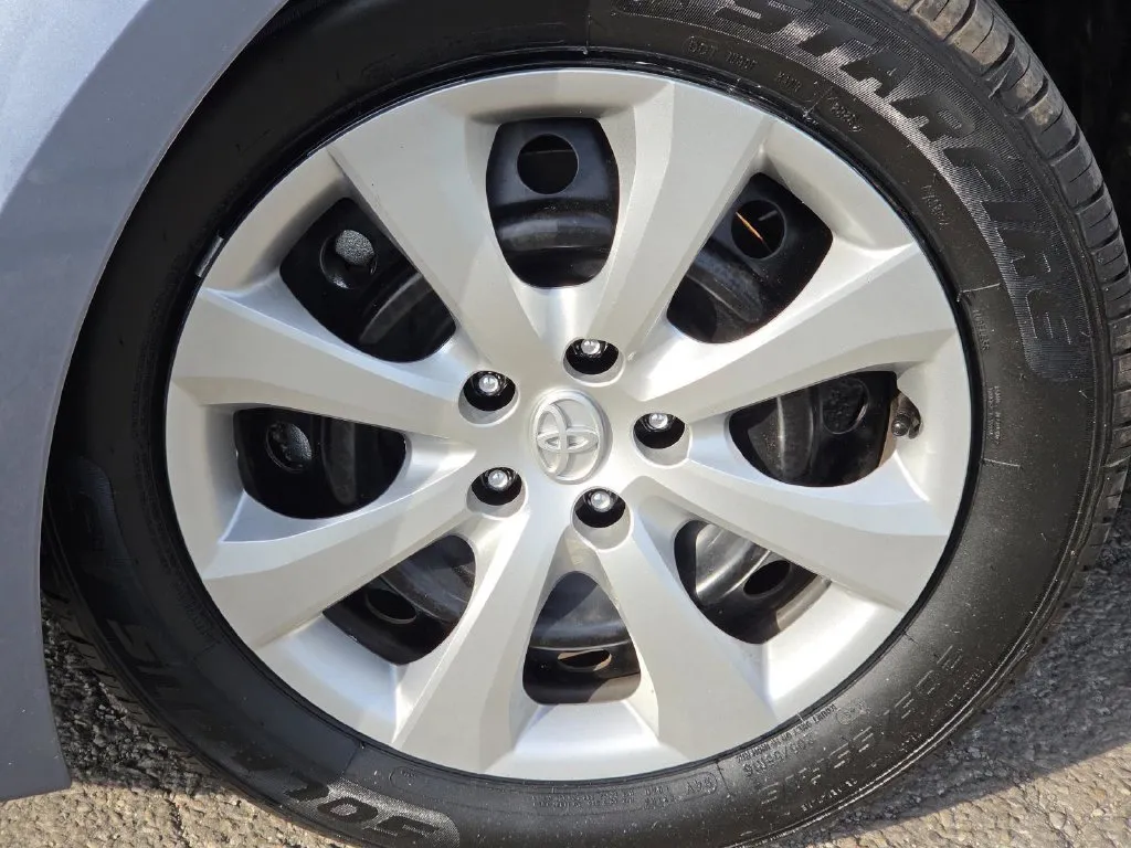 Toyota Corolla photo 8