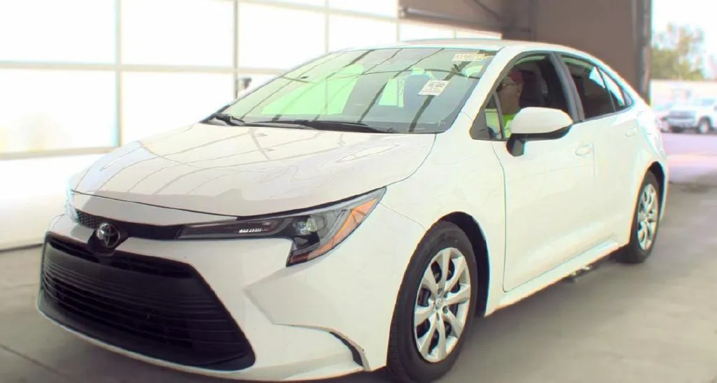 White 2025 Toyota Corolla LE for sale in Columbus, OH
