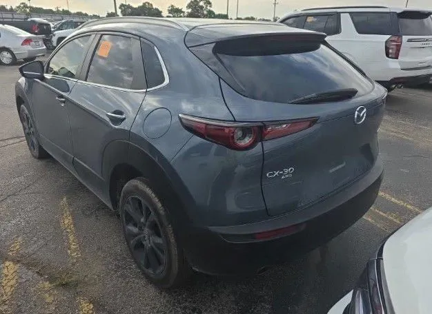 Mazda CX-30 photo 3