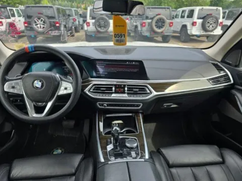 Photos of 2020 BMW X7 xDrive40i for sale in Columbus, OH at SAVVY AUTO SALES LLC
