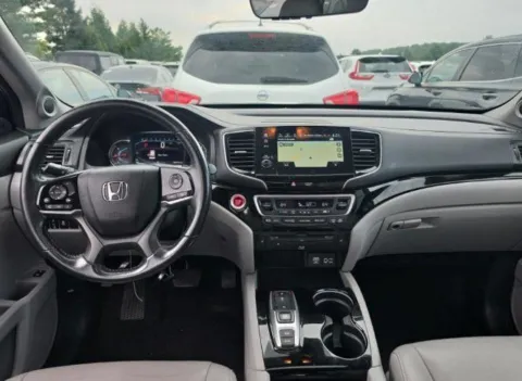 Photos of 2022 Honda Pilot Touring for sale in Columbus, OH at SAVVY AUTO SALES LLC