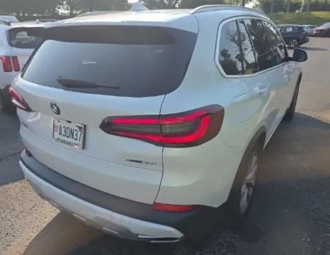 Another view of 2022 BMW X5 sDrive40i for sale in Columbus, OH at SAVVY AUTO SALES LLC
