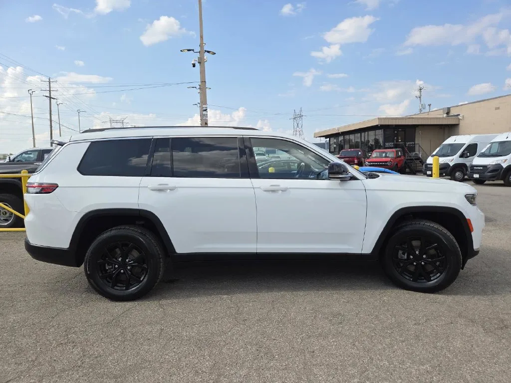 Jeep Grand Cherokee L photo 15