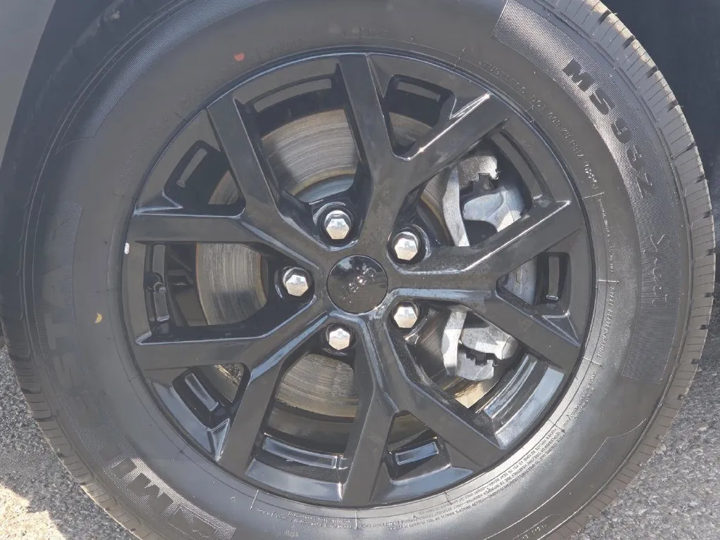 Jeep Grand Cherokee L photo 9