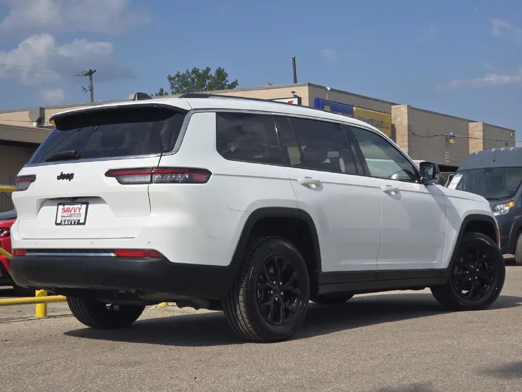 Jeep Grand Cherokee L photo 14