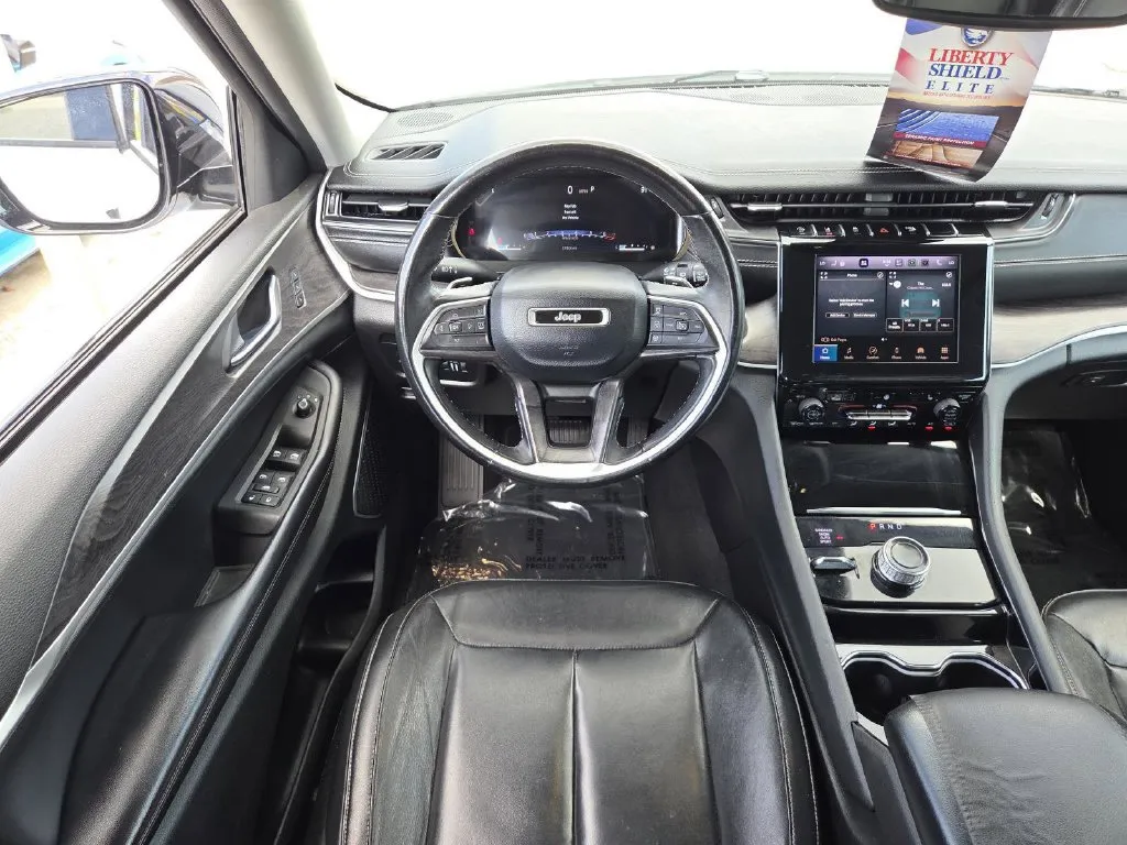 Jeep Grand Cherokee L photo 22