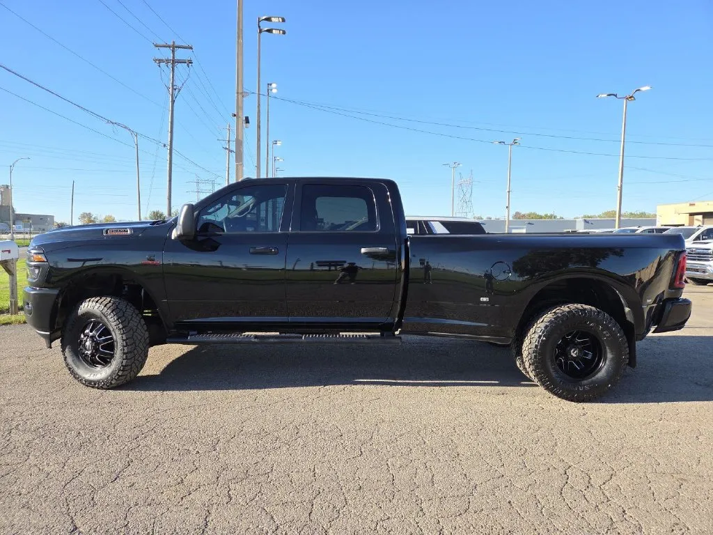 Ram 3500 photo 11