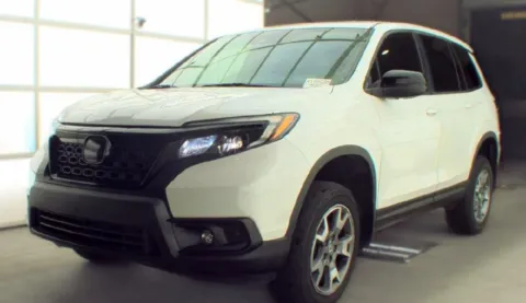 White 2021 Honda Passport Sport for sale in Columbus, OH