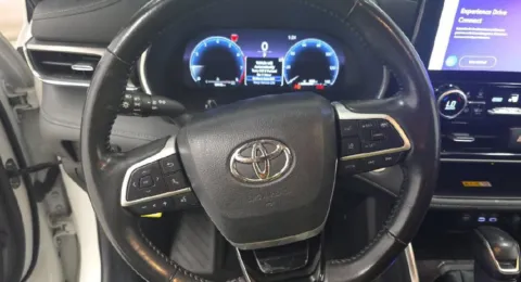 Photos of 2024 Toyota Highlander Limited for sale in Columbus, OH at SAVVY AUTO SALES LLC