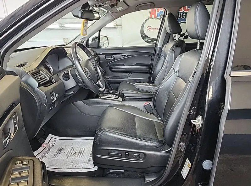 Honda Pilot photo 2