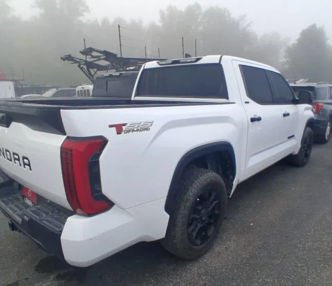 Toyota Tundra photo 3