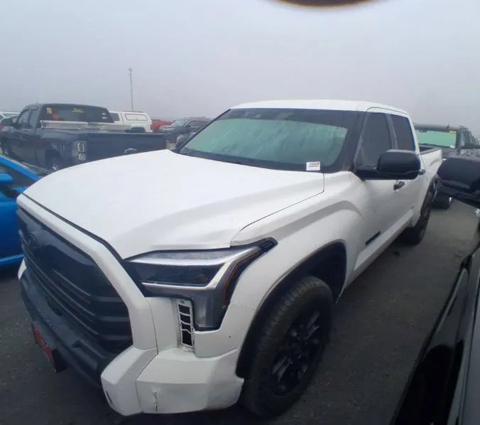 White 2022 Toyota Tundra SR5 for sale in Columbus, OH