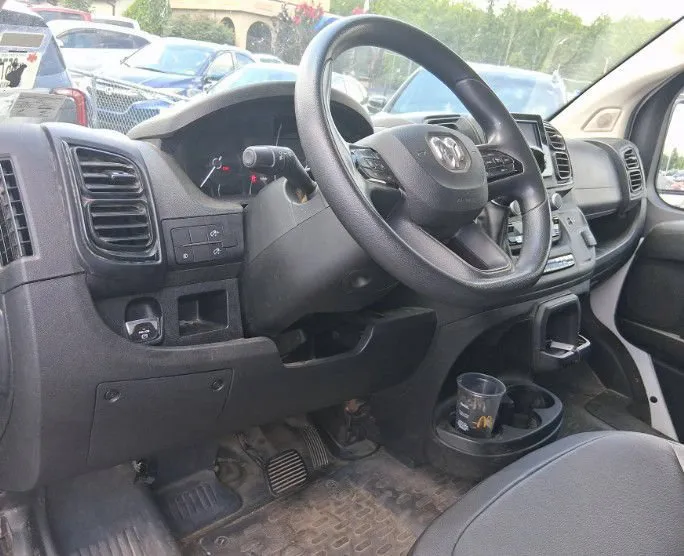 Ram ProMaster 2500 photo 2