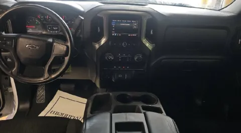 Photos of 2020 Chevrolet Silverado 1500 Custom Trail Boss for sale in Columbus, OH at SAVVY AUTO SALES LLC