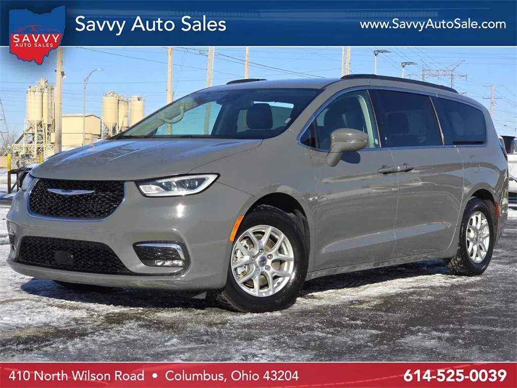 2022 Chrysler Pacifica Touring L for sale in Columbus, OH