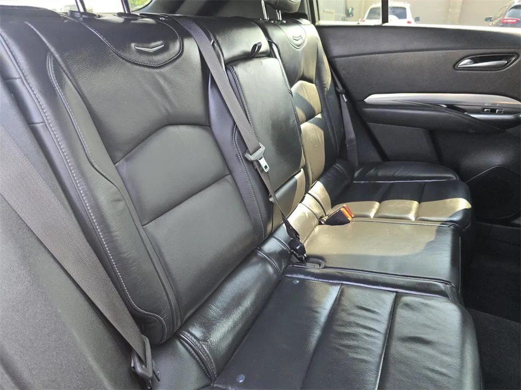 2019 Cadillac XT4 Premium Luxury photo 4