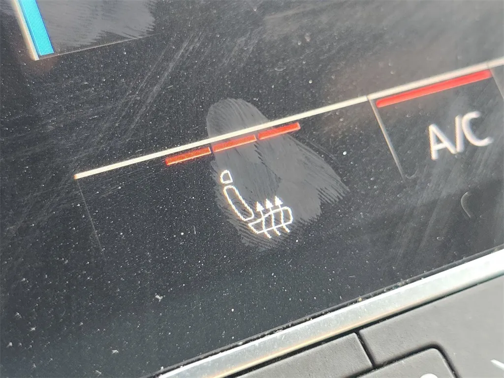 2022 Audi Q7 45 Premium Plus photo 12