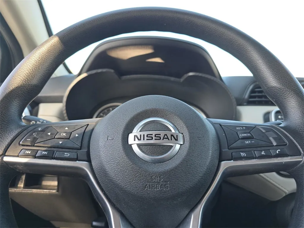 2021 Nissan Versa 1.6 SV photo 26