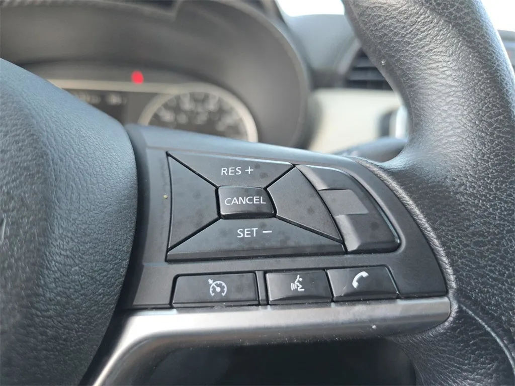 2021 Nissan Versa 1.6 SV photo 7