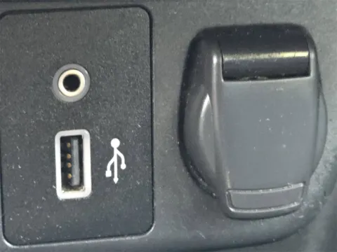 More photos of 2021 Nissan Versa 1.6 SV at SAVVY AUTO SALES LLC, OH