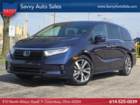 Black 2022 Honda Odyssey Touring for sale in Columbus, OH