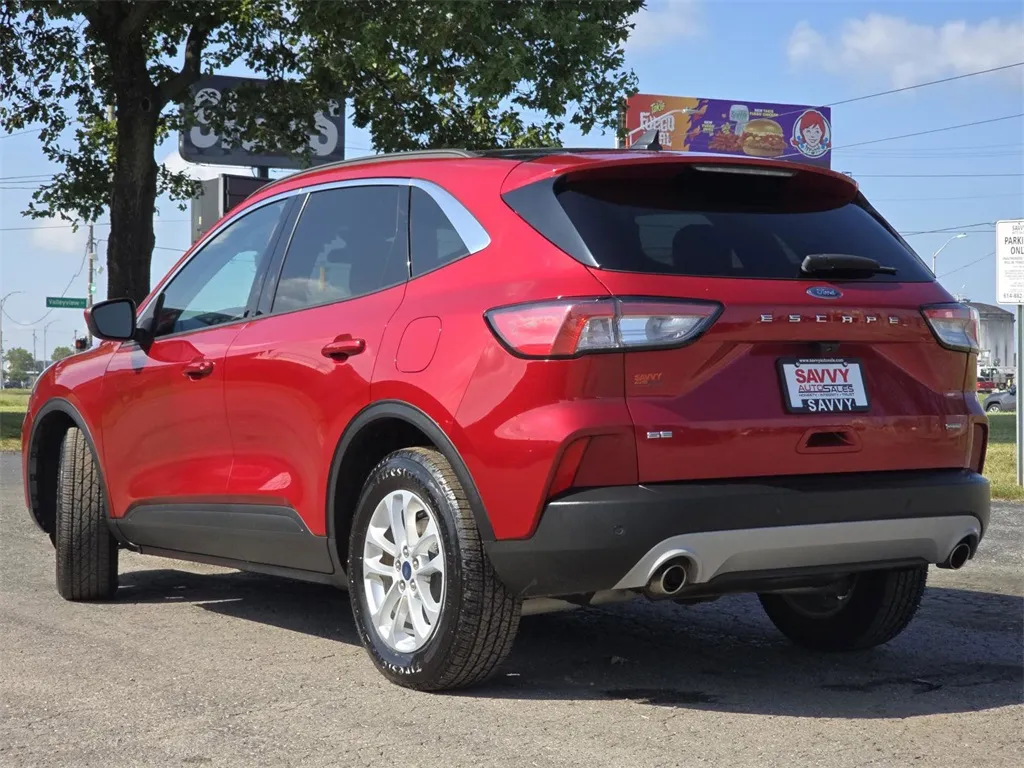 2021 Ford Escape SE Hybrid photo 13
