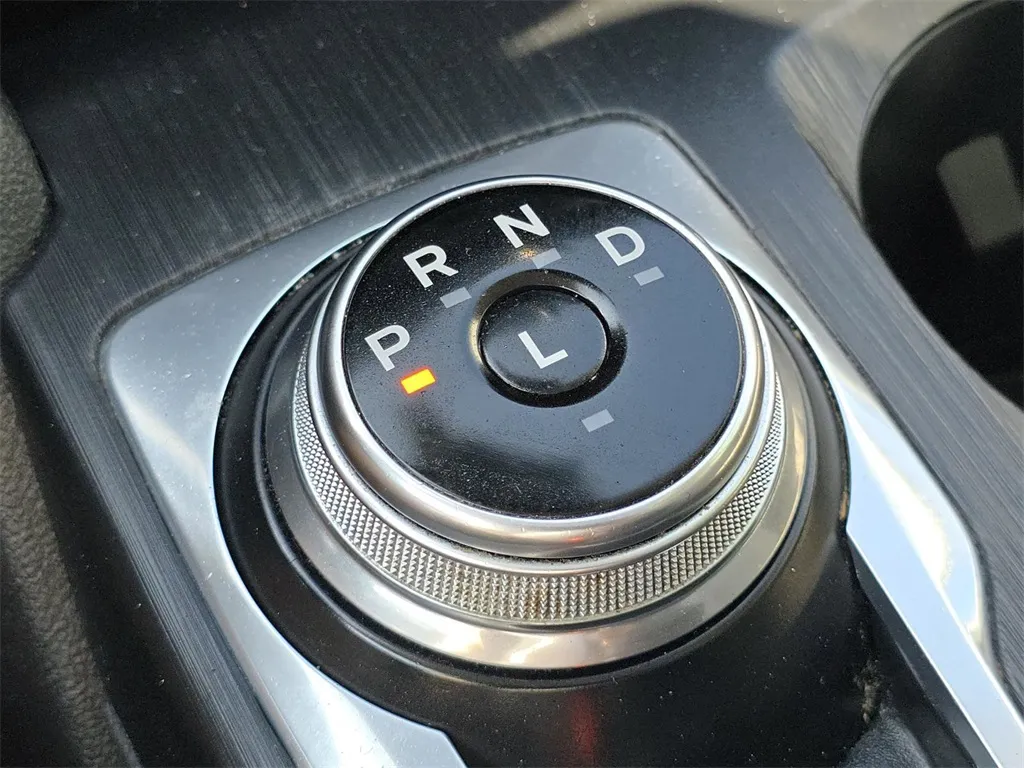2021 Ford Escape SE Hybrid photo 10