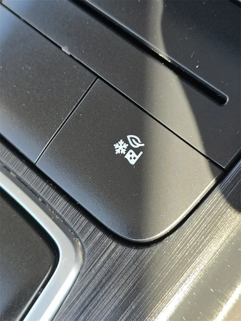 2021 Ford Escape SE Hybrid photo 19
