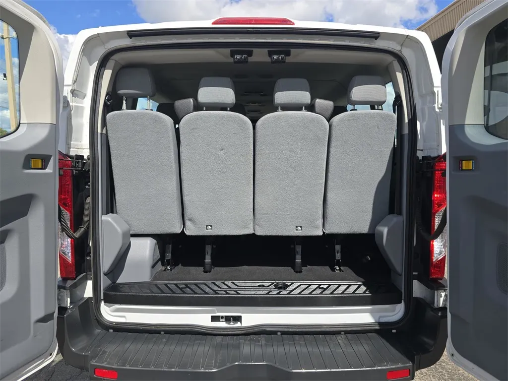 2016 Ford Transit Van photo 16