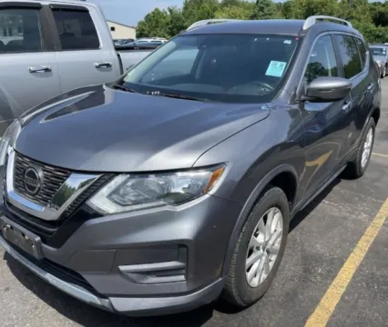 Gray 2019 Nissan Rogue SV for sale in Columbus, OH