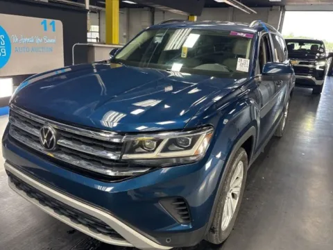 Blue 2021 Volkswagen Atlas 3.6L V6 SE w/Technology for sale in Columbus, OH