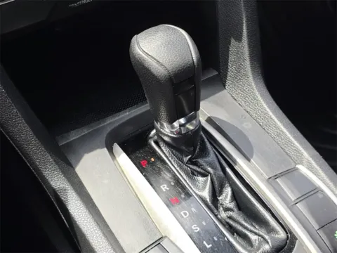 More photos of 2020 Honda Civic LX at SAVVY AUTO SALES LLC, OH