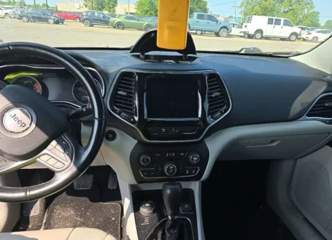 Another view of 2020 Jeep Cherokee Limited for sale in Columbus, OH at SAVVY AUTO SALES LLC