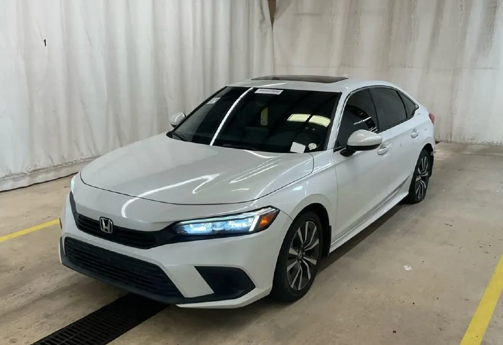 White 2022 Honda Civic EX for sale in Columbus, OH