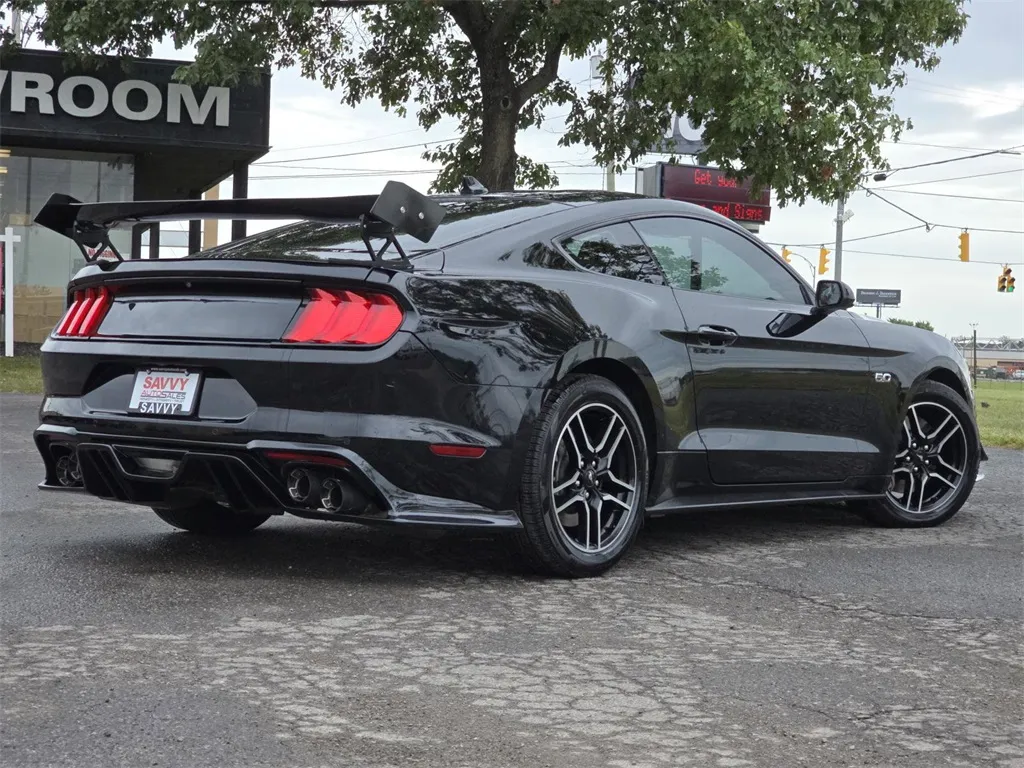 2020 Ford Mustang GT photo 11