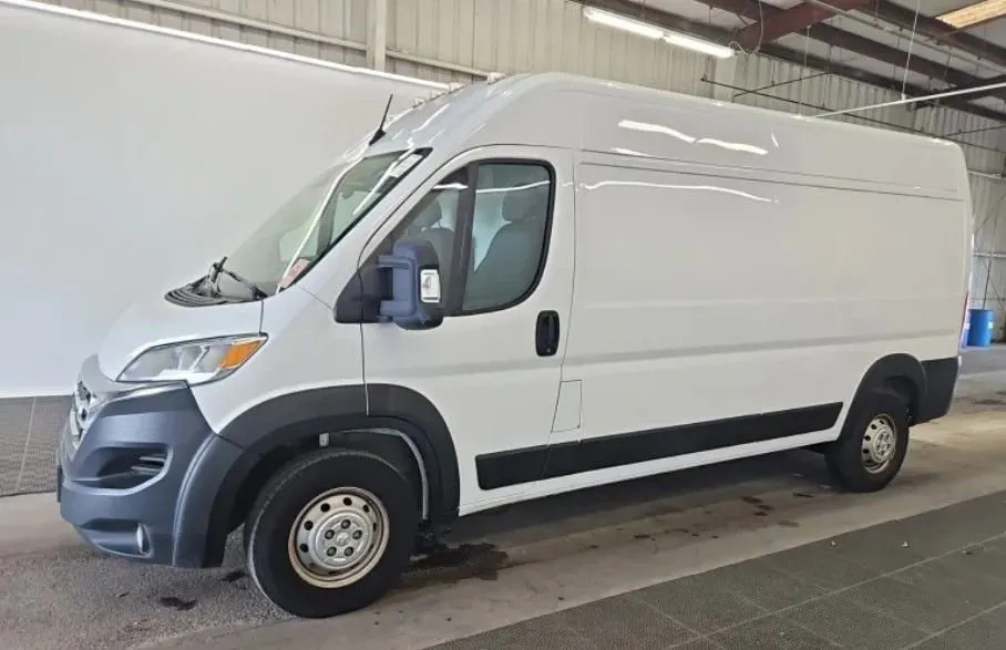 White 2023 Ram ProMaster 2500 High Roof for sale in Columbus, OH
