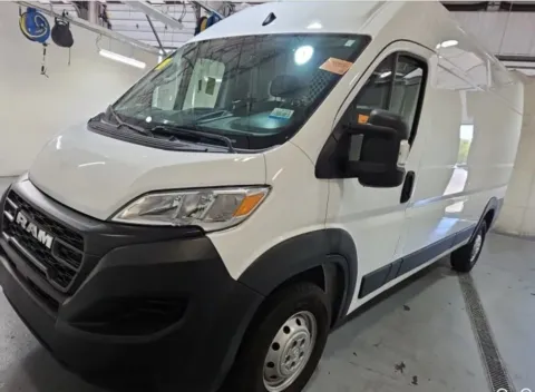 White 2023 Ram ProMaster 2500 High Roof for sale in Columbus, OH