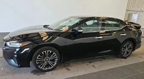 Black 2021 Nissan Maxima SV for sale in Columbus, OH